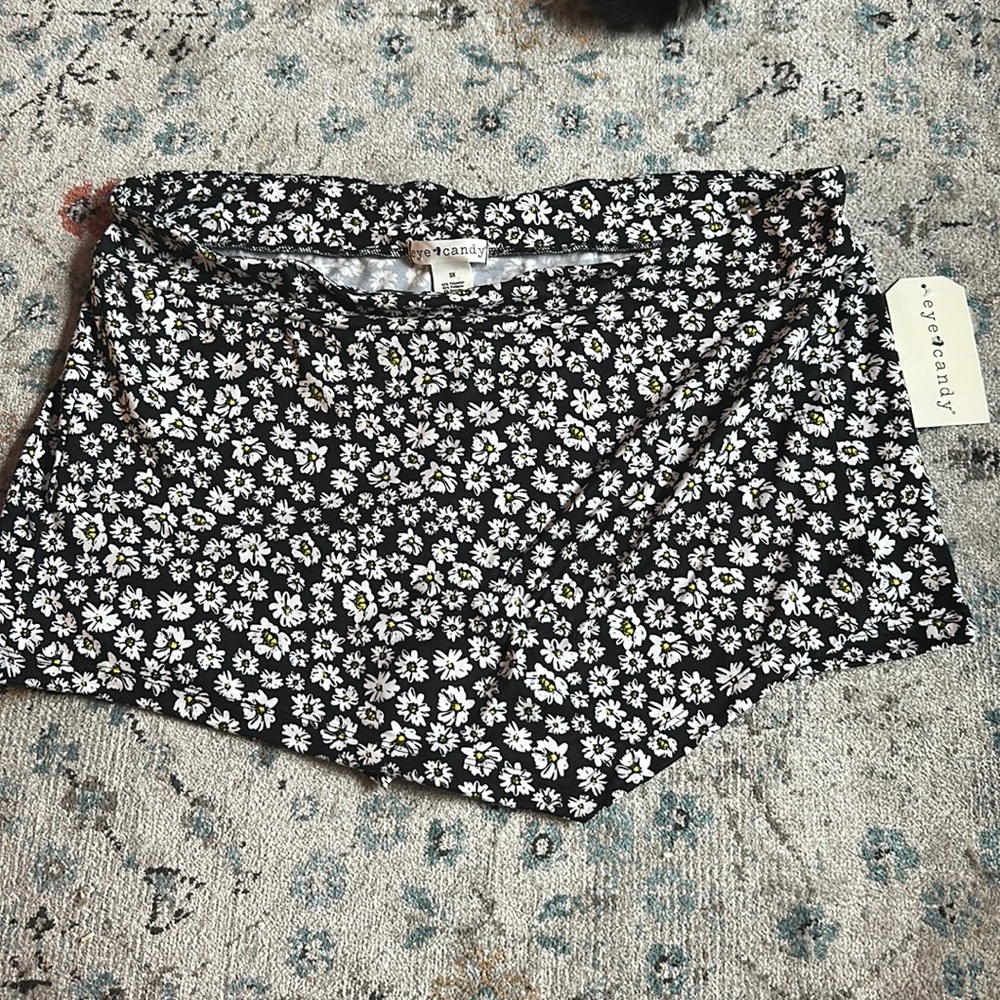 Plus size skort
